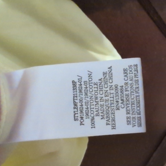 Peloton Raw hem Hoodie Yellow Size L - Picture 6 of 6